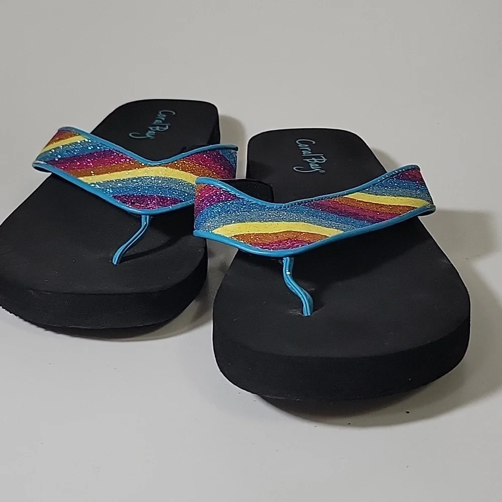 CORAL Bay Size 9 Flip Flops - Picture 2 of 6